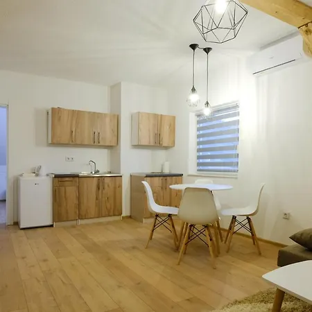 Unique 3 Apartman