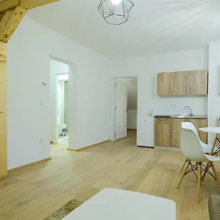 Unique 3 Apartman *