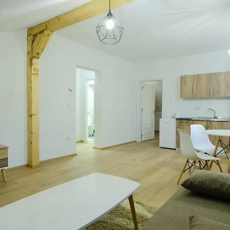 Unique 3 Apartman